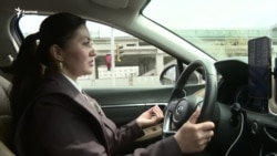 "Адам еріккеннен такси айдамайды". Астаналық көпбалалы ана Ақгүлдің кәсібі