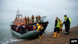 За словами міністерки внутрішніх справ Шабани Махмуд, рішення спрямоване на те, щоб зупинити нелегальну міграцію, яка «розриває країну на частини» (фото архівне)