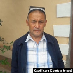 Муллохусейн Ахроров.