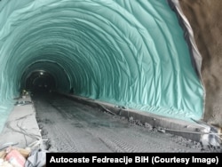 Tunel Hranjen, dio projekta povezivanja Sarajeva s Beogradom. Njegova izgradnja traje već sedam godina.