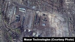 Накопичення російської військової техніки наприкінці листопада в районі полігону Погонове