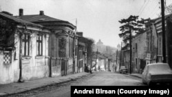 Strada Ecoului, cartierul Uranus, anii '80.
