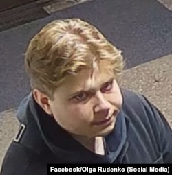 Фото з камери спостереження, яке опублікувала Ольга Руденко