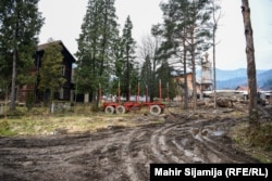 Prilaz Crnoj kući koja ima status nacionalnog spomenika BiH, 30. januar 2025.