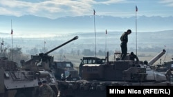 Echipamente militare la Cincu, în ultima zi a exercițiului militar Dacian Fall. 13 noiembrie 2025.