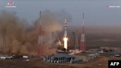 Smješten u zapadnom Kazahstanu, kosmodrom Bajkonur je glavni ruski objekat za lansiranje ljudi i tereta u svemir. Fotografija: lansiranje Sojuza 27. novembra 2025.