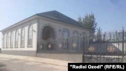 Одна из мечетей в районе Рудаки