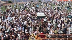 اشتراک هزاران تن در مراسم نماز جنازه داکتر ایاز نیازی