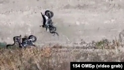 Поврежденые украинскими ударами мотоциклы российской армии, Александровское направление