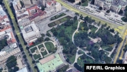 Pored Starog dvora gde je Skupština Beograda, postavljen je punkt za ulazak u "Ćacilend"