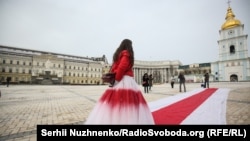 У Києві відбувся марш солідарності з Білоруссю – фоторепортаж