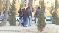 Дар рӯйхати сиёҳи муҳоҷирон ҳастам ё не? 