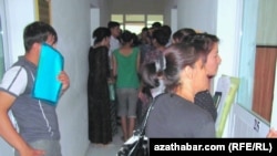 Паспортный стол, Туркменабад, октябрь, 2012 (архивное фото) 