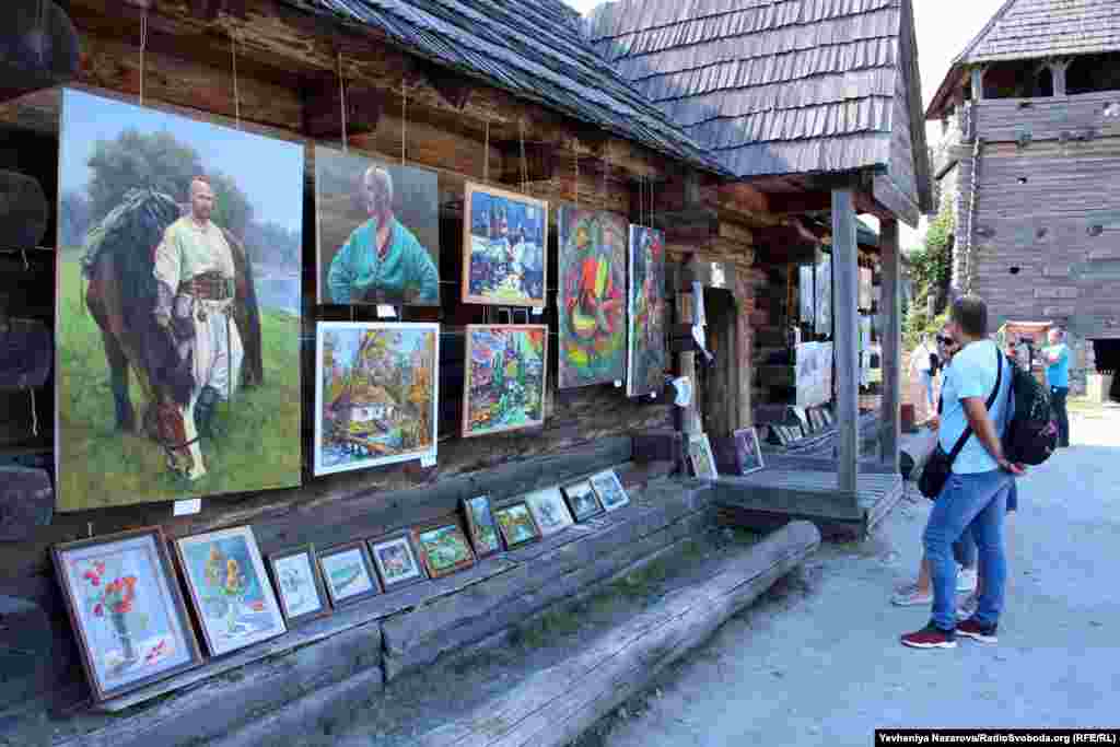 Роботи запорізьких митців на &laquo;Арт-форумі&raquo; на Хортиці