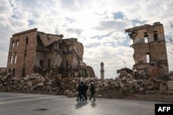 Одна зі зруйнованих будівель в місті Алеппо біля історичної цитаделі на півночі міста, 5 грудня 2024 року