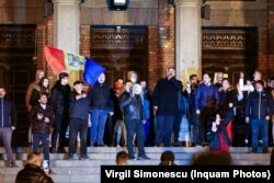 Cateva sute de persoane protesteaza in centrul orasului fata de masurile de carantina impuse de guvernanti, duminica 28 martie 2021, Timisoara. Inquam Photos / Virgil Simonescu