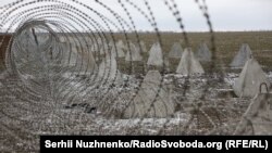 საილუსტრაციო ფოტო: დონეცკისა და დნეპროპეტროვსკის ოლქების საზღვარზე რუსეთის არმიის შესაჩერებლად აგებული თავდაცვითი ნაგებობა. 2025 წლის თებერვალი