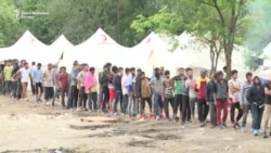 Bez struje, toaleta i telefona u kampu Vučjak