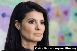 Lavinia Șandru la o conferință de presă a Partidului Umanist Social Liberal (PUSL), 31 ianuarie 2025.