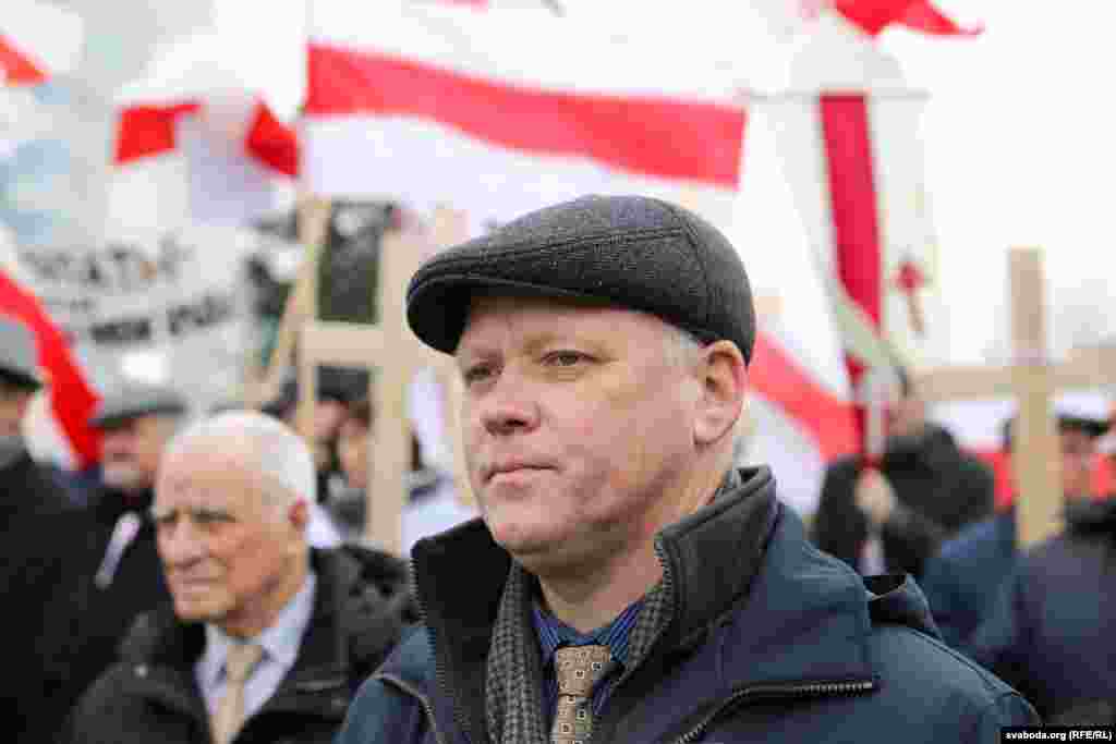 Учасники проголошували гасла із засудженням репресій, закликали пам'ятати страчених сталінським режимом, а також звучали заклики проти &laquo;поглиблення інтеграції з Росією&raquo;