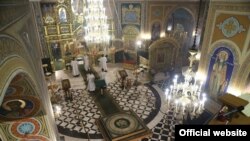 Slujba de Înviere în Catedrala Mitropolitană ,,Nașterea Domnului” , Chișinău, 18 aprilie 2020 .