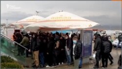 რიგები რუსთავში მანქანის ნომრების ასაღებად