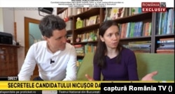 Postul de televiziune România TV a difuzat un reportaj electoral filmat acasă la Nicușor Dan. Este singura televiziune care a primit bani pentru promovare de la ambii candidați.