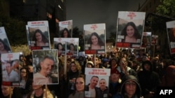 تصاویر تعدادی از اسرائیلی های که به وسیله گروه حماس به گروگان گرفته شده اند 