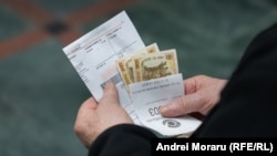 Compensațiile sunt aplicate direct în facturile emise de furnizorii de curent.