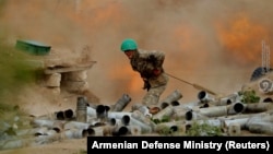 Արցախի Պաշտպանության բանակի հրետանավորը մարտի ժամանակ, 28-ը սեպտեմբերի, 2020թ.