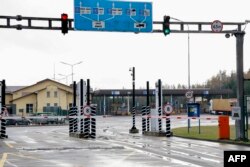 Пограничный переход между Литвой и Беларусью в районе города Шальчининкай