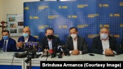 Premierul Cîțu la conferința de presă de la Timișoara alături de europarlamentarii Rareș Bogdan și Gheorghe Falcă și de liderii locali al PNL Alin Nica și Dănuț Groza