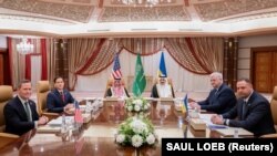 د اوکراییني او امریکايي چارواکو ترمنځ په ریاض کې د سولې خبرې