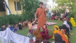 له ماموندو بې کوره شوي وايي له مرستو بې برخې دي