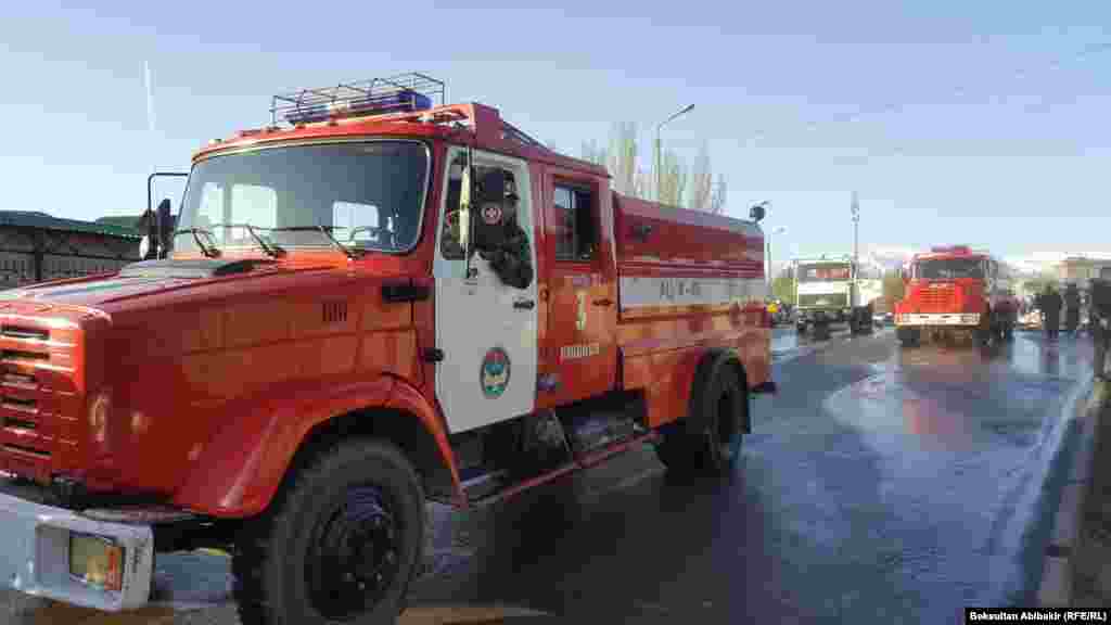 Ушуну менен жыл башынан бери Ош базарынын аймагында 3-ири өрт кырсыгы катталууда.5-мартта "Сейтек" базарынын миң чарчы метр аянт күйгөн.