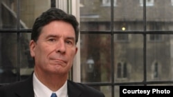 კრისტოფერ ენდრიუ, კემბრიჯის უნივერსიტეტის პროფესორი