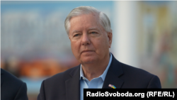 «Очевидно, ви не розумієте, що президент Трамп змінює правила гри і збирається запровадити тарифи на країни, які купують вашу нафту та газ»