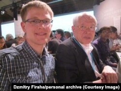 Дзьмітры Фірага з нобэлеўскім ляўрэатам 2001 году па хіміі Р’ёдзі Ноёры