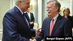 Аляксандар Лукашэнка і Джон Болтан у Менску, 29 жніўня