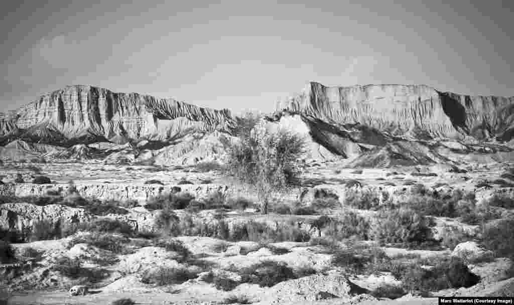 The Kech valley to the north of Gwadar is representative of the beautiful but desolate landscapes of the Makran coastal region of Balochistan.