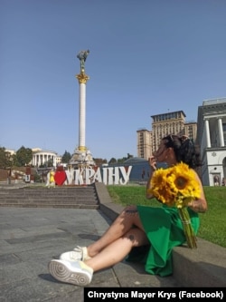 На Майдані Незалежності, Київ