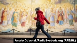 У Києві за минулу добу виявили 1451 хворого на COVID-19, 39 людей померли