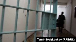 Illýustrasiýa suraty. Öňki tussag Lebap welaýatyndaky wagtlaýyn gabawhananyň ýaramaz şertlerini aýdyňlaşdyrýar. 