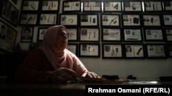 Gjylë Haziri në zyrën e saj.