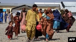 له پاکستانه ایستل شوي افغانان 