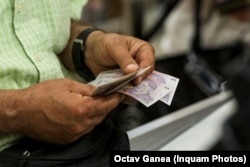 Korrupsioni, qoftë në sektorin publik apo atë privat, e ka dëmtuar rëndë Rumaninë.