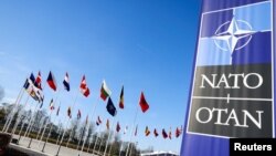 Про наміри обговорити це повідомили кілька міністрів оборони держав альянсу, передає зі штаб-квартири НАТО кореспондентка Радіо Свобода