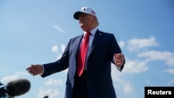 Президент США заявив, що Сполучені Штати передали Україні багато зброї і продовжують це робити