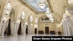 În timpul Războiului de Independență, Elisabeta, soția lui Carol I, a făcut la Cotroceni un spital militar. Cotrocenii au fost casa lui Ferdinand I și a Mariei, ocupată de nemți în WWI. Biserica lui Vodă Cantacuzino, demolată de Ceaușescu, a fost restaurată după 1989. 