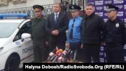 Арсен Аваков (другий справа) на презентації патрульної поліції в Івано-Франківську, 3 вересня 2015 року